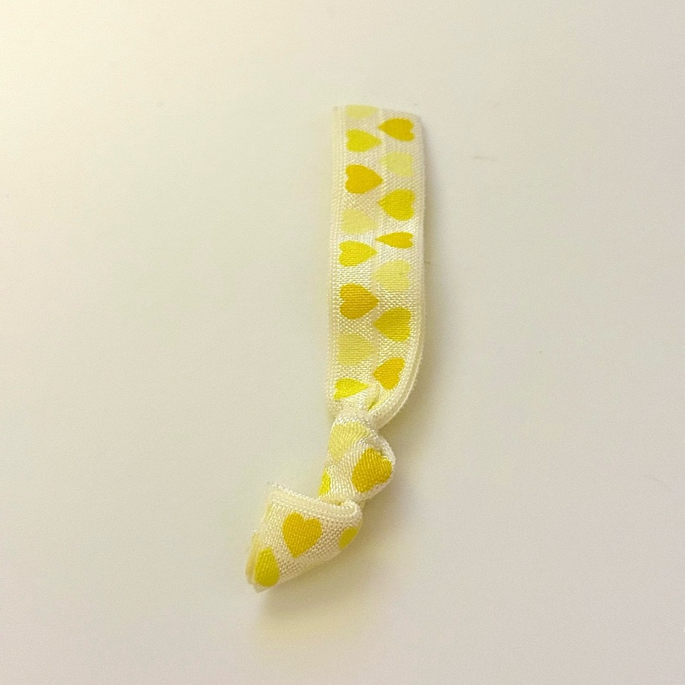 💛🤍💛 NEW! Drybar Yellow Heart Hair Tie